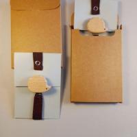 Attache tetine chocolat